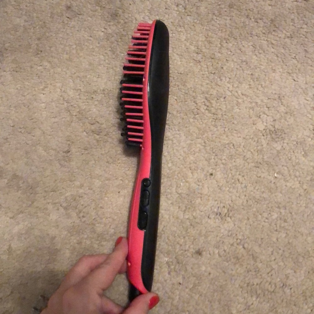 straightening brush